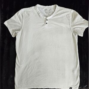 Men's Lucky brand white t-shirt